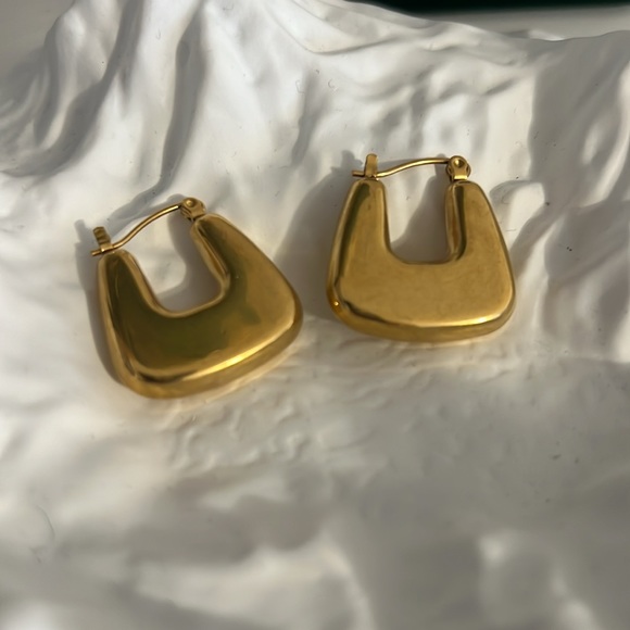 Bold U Hoops Earrings - Picture 11 of 11